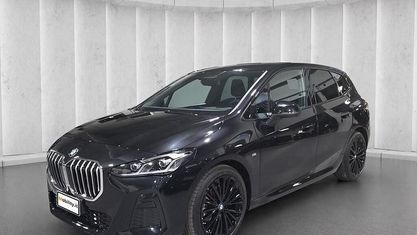 Gebraucht BMW 218 Active Tourer Comfort Edition 150 PS (110 kW) 2024 Schwarz Van / Kleinbus
