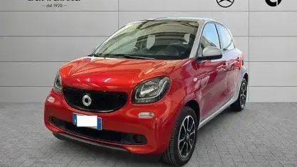 Usata Smart ForFour Passion 71 CV (52 kW) 2015 Rosso Utilitaria