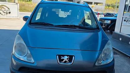 Usata Peugeot 1007 70 CV (51 kW) 2005 Grigio Monovolume