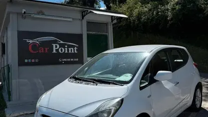Usata Hyundai ix20 Comfort 90 CV (66 kW) 2010 Bianco Utilitaria