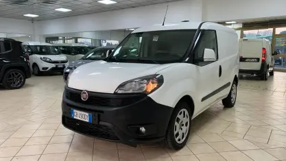 Usata Fiat Doblò Easy 120 CV (88 kW) 2020 Bianco Monovolume