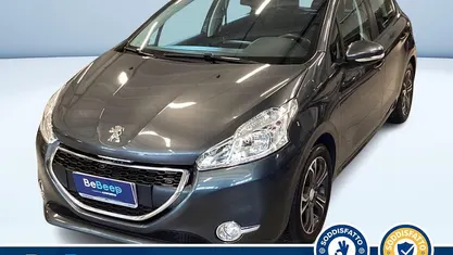 Usata Peugeot 208 Allure 82 CV (60 kW) 2015 Utilitaria