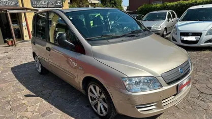 Usata Fiat Multipla Emotion 120 CV (88 kW) 2008 Giallo Monovolume