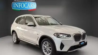 Usata BMW X3 Efficient Dynamics 184 CV (135 kW) 2022 Bianco metallizzato SUV
