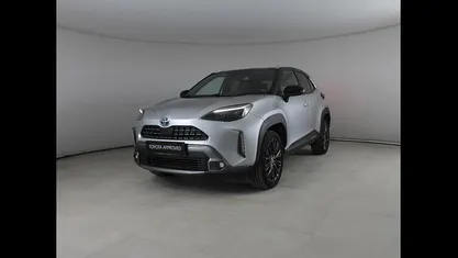 Argento Usata 2022 Toyota Yaris Cross SUV | 19.200 € (Ottimo prezzo)