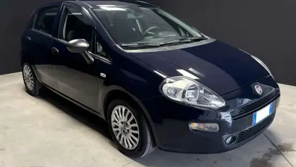 Usata Fiat Punto Street 95 CV (69 kW) 2018 Blu lampedusa pastello Utilitaria