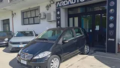 Nero Usata 2006 Mercedes A180 Elegance Due volumi | 2900 € (Buon prezzo)