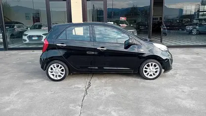 Usata Kia Picanto 68 CV (50 kW) 2013 Nero Utilitaria
