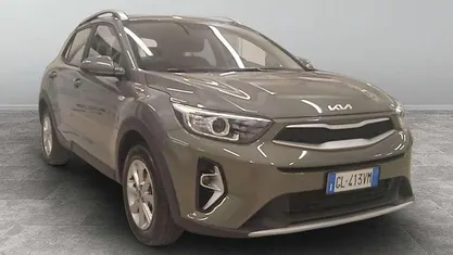 Verde Usata 2022 Kia Stonic Urban SUV | 15.500 € (Buon prezzo)
