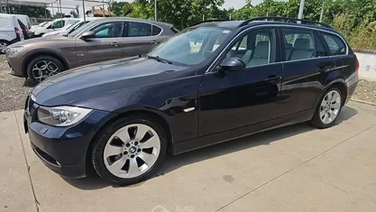 Blu Usata 2007 BMW 330 Station wagon | 5400 € (Buon prezzo)