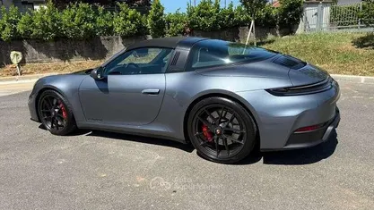 Usata 2025 Porsche 911 Cabrio | 197.000 €