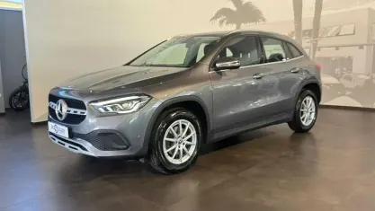 Usata Mercedes GLA200 Business 150 CV (110 kW) 2023 Grigio SUV