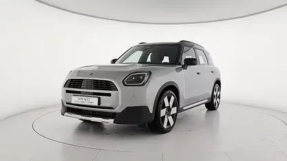 Begagnad Mini Countryman Favoured 170 HK (125 kW) 2024 Grå SUV