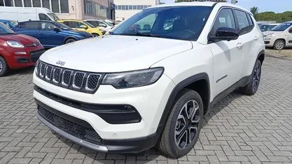 Usata Jeep Compass Altitude 131 CV (96 kW) 2025 SUV