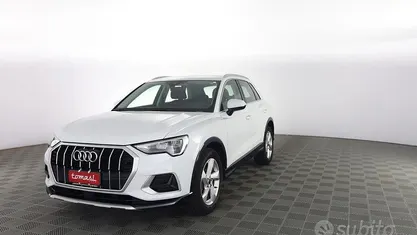 Begagnad Audi Q3 Advanced 150 HK (110 kW) 2020 Vit SUV