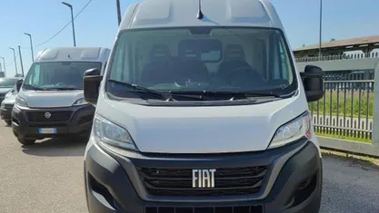 Usata Fiat Ducato 33 140 CV (102 kW) 2022 Bianco Furgone