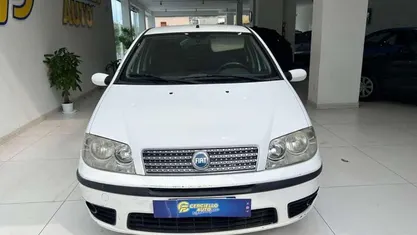 Bianco Usata 2005 Fiat Punto Dynamic Due volumi | 1800 € (Buon prezzo)