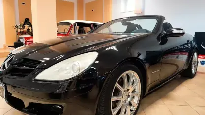 Usata Mercedes SLK200 163 CV (119 kW) 2006 Nero Cabrio