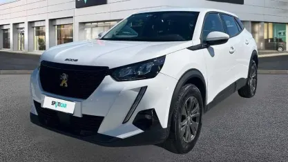 Używany Peugeot 2008 Active 131 KM (96 kW) 2020 Biały SUV