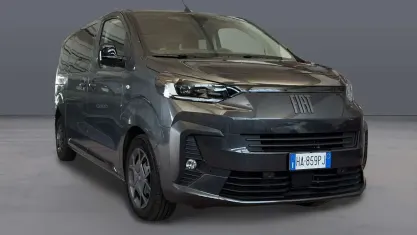 Usata Fiat Ulysse 132 kW (180 CV) 2025 Grigio scuro Monovolume