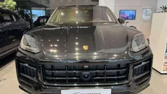 Usata 2025 Porsche Cayenne SUV | 181.871 €
