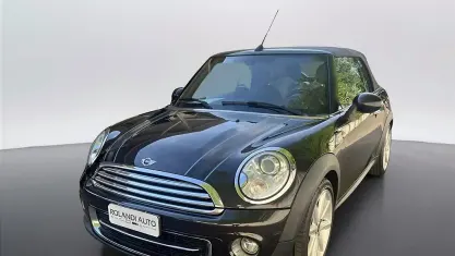 Usata Mini Cooper D Cabriolet 112 CV (82 kW) 2015 Nero Cabrio