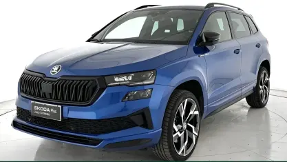 Usata Skoda Karoq SportLine 150 CV (110 kW) 2024 Blu pastello SUV
