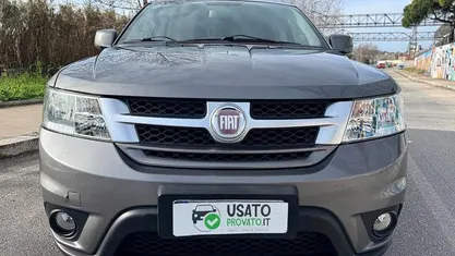 Usata Fiat Freemont 140 CV (102 kW) 2012 Grigio SUV