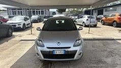 Usata 2010 Renault Clio II Luxe Tre volumi | 3299 € (Buon prezzo)