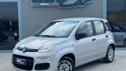 Usata Fiat Panda Lounge 69 CV (50 kW) 2020 Grigio Utilitaria