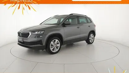 Usata Skoda Karoq Executive 150 CV (110 kW) 2024 Grigio graphite metallizzato SUV