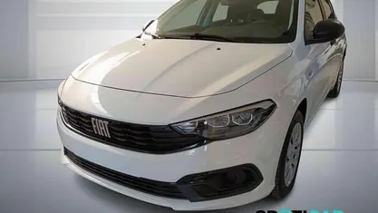 Usata Fiat Tipo 131 CV (96 kW) 2025 Berlina