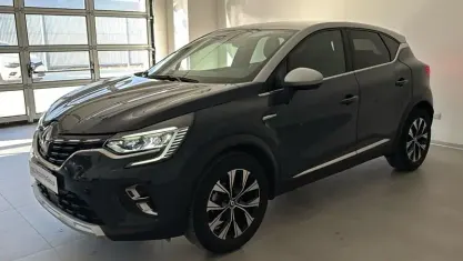 Usata Renault Captur 101 CV (74 kW) 2023 Nero SUV