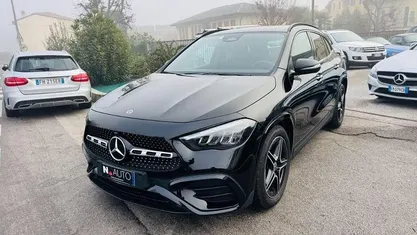 Usata Mercedes GLA200 AMG Line Premium Plus 150 CV (110 kW) 2024 Nero SUV
