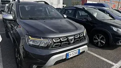 Usado Dacia Duster Journey 101 CV (74 kW) 2023 Verde SUV