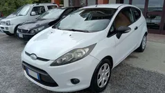 Bianco Usata 2009 Ford Fiesta Due volumi | 2500 € (Buon prezzo)