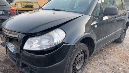 Usata Fiat Sedici 120 CV (88 kW) 2006 Nero SUV