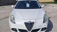 Usata 2012 Alfa Romeo Giulietta Tre volumi | 4800 € (Buon prezzo)