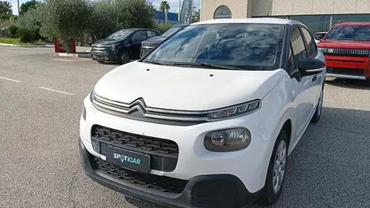 Usata Citroën C3 Feel 102 CV (75 kW) 2019 Bianco Furgone