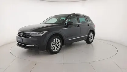 Usata VW Tiguan Life 131 CV (96 kW) 2023 SUV