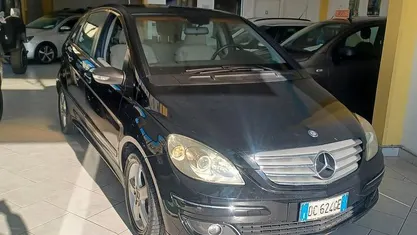 Nero Usata 2006 Mercedes B180 Monovolume | 3990 € (Buon prezzo)
