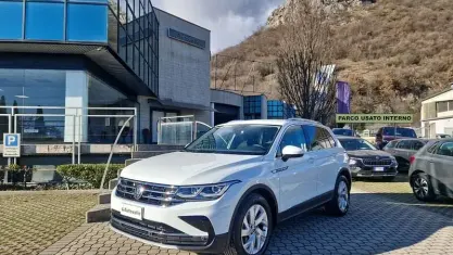 Usata VW Tiguan Elegance 150 CV (110 kW) 2022 Bianco SUV