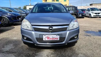 Usata Opel Astra Cosmo 110 CV (80 kW) 2009 Grigio Station wagon