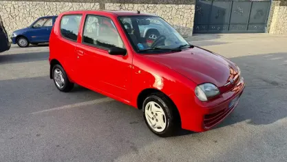 Usata Fiat 600 54 CV (39 kW) 2007 Rosso Utilitaria