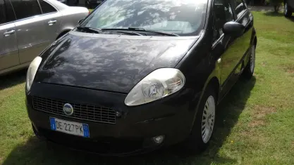 Usata Fiat Grande Punto 65 CV (47 kW) 2007 Nero Utilitaria
