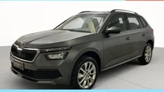 Grigio graphite metallizzato Usata 2024 Skoda Kamiq Ambition SUV | 17.900 € (Ottimo prezzo)