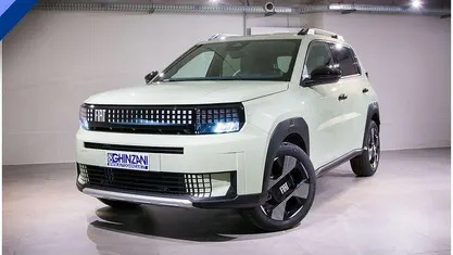 Azzurro Nuova 2025 Fiat Grande Panda La Prima Utilitaria | 20.450 € (Buon prezzo)