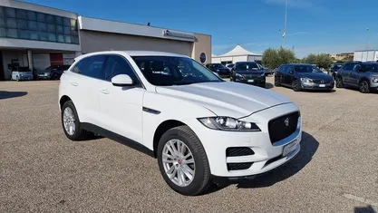 Bianco Usata 2016 Jaguar F-Pace Prestige SUV | 17.400 € (Buon prezzo)