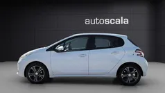 Bianco(met.) Usata 2014 Peugeot 208 Active Due volumi | 6990 € (Buon prezzo)
