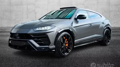 Usata Lamborghini Urus 650 CV (478 kW) 2020 Grigio SUV
